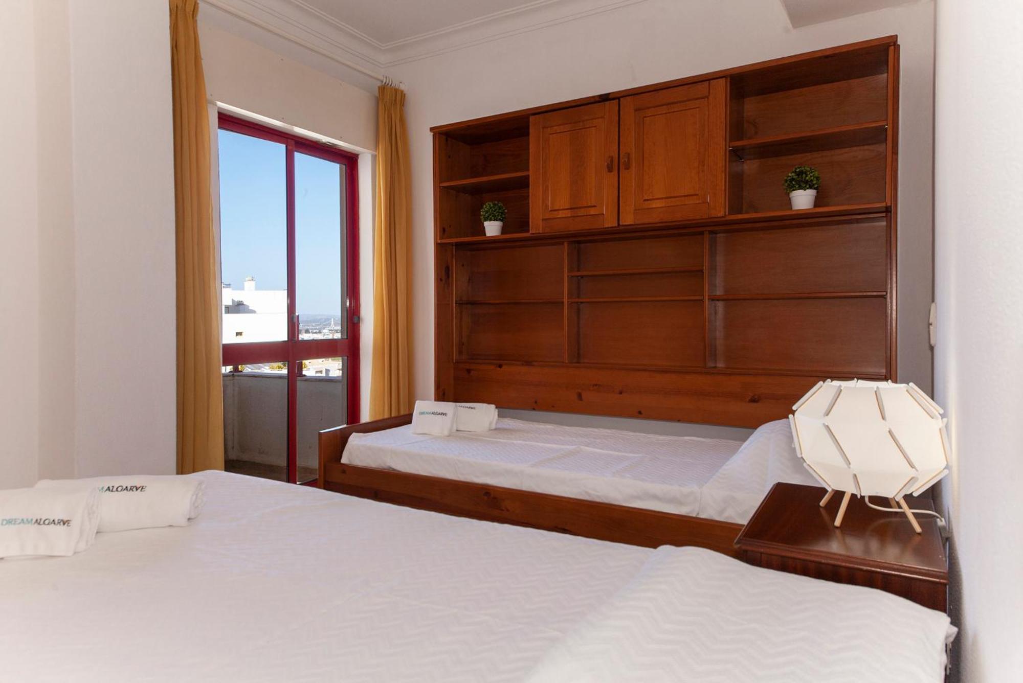 B25 - Candimar Beach Apartment Portimao Luaran gambar