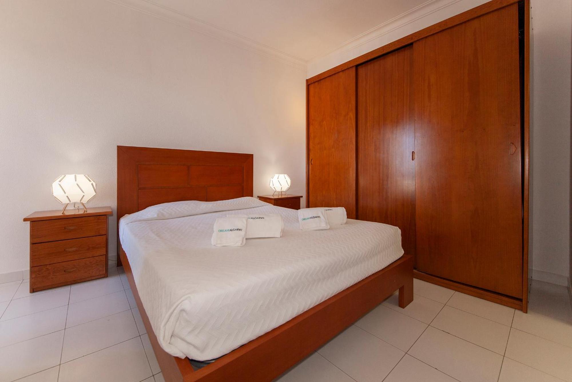 B25 - Candimar Beach Apartment Portimao Luaran gambar