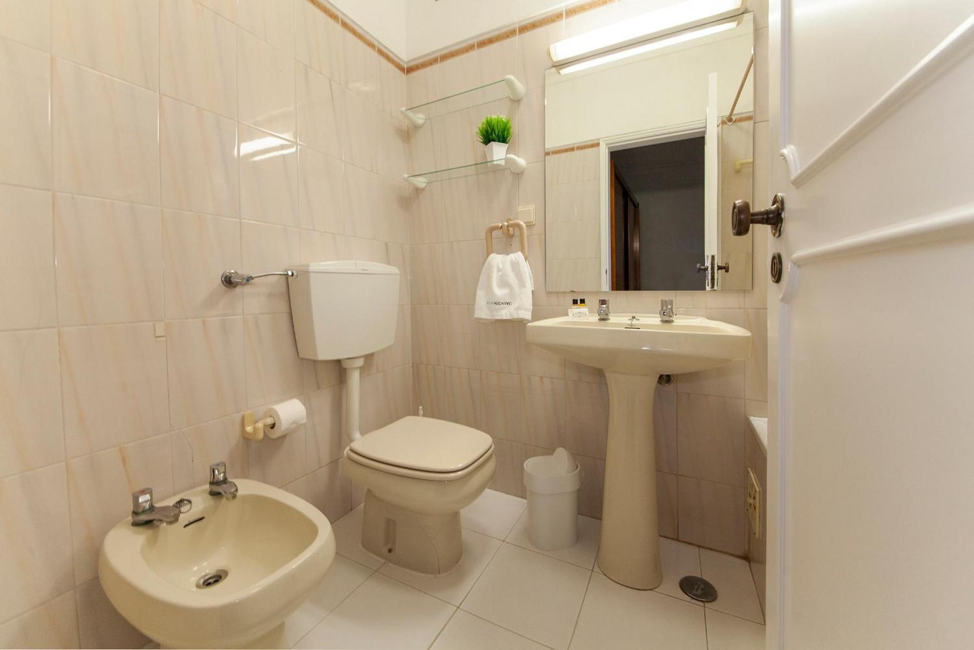 B25 - Candimar Beach Apartment Portimao Luaran gambar
