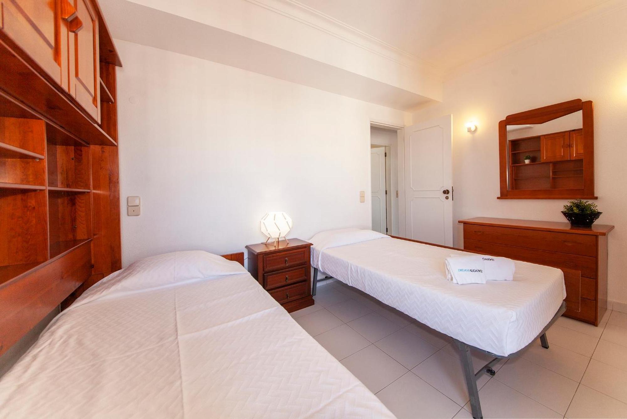 B25 - Candimar Beach Apartment Portimao Luaran gambar